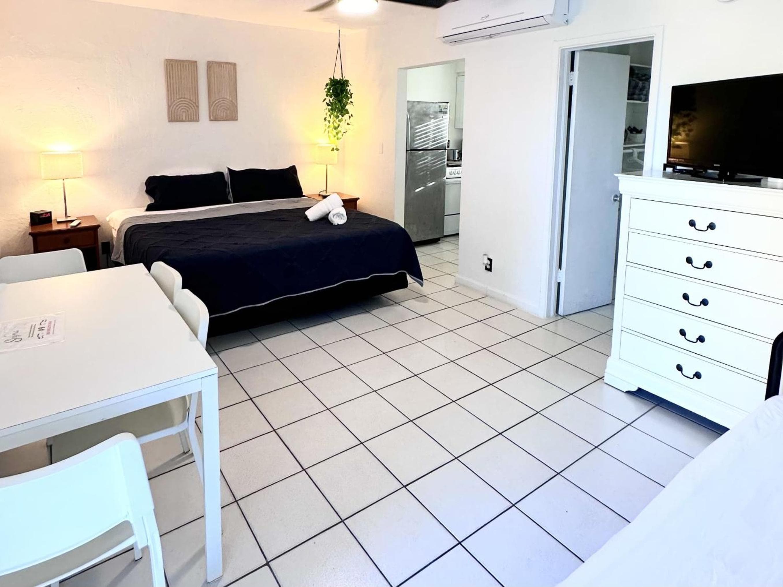 King Studio with Sofa Bed room photo