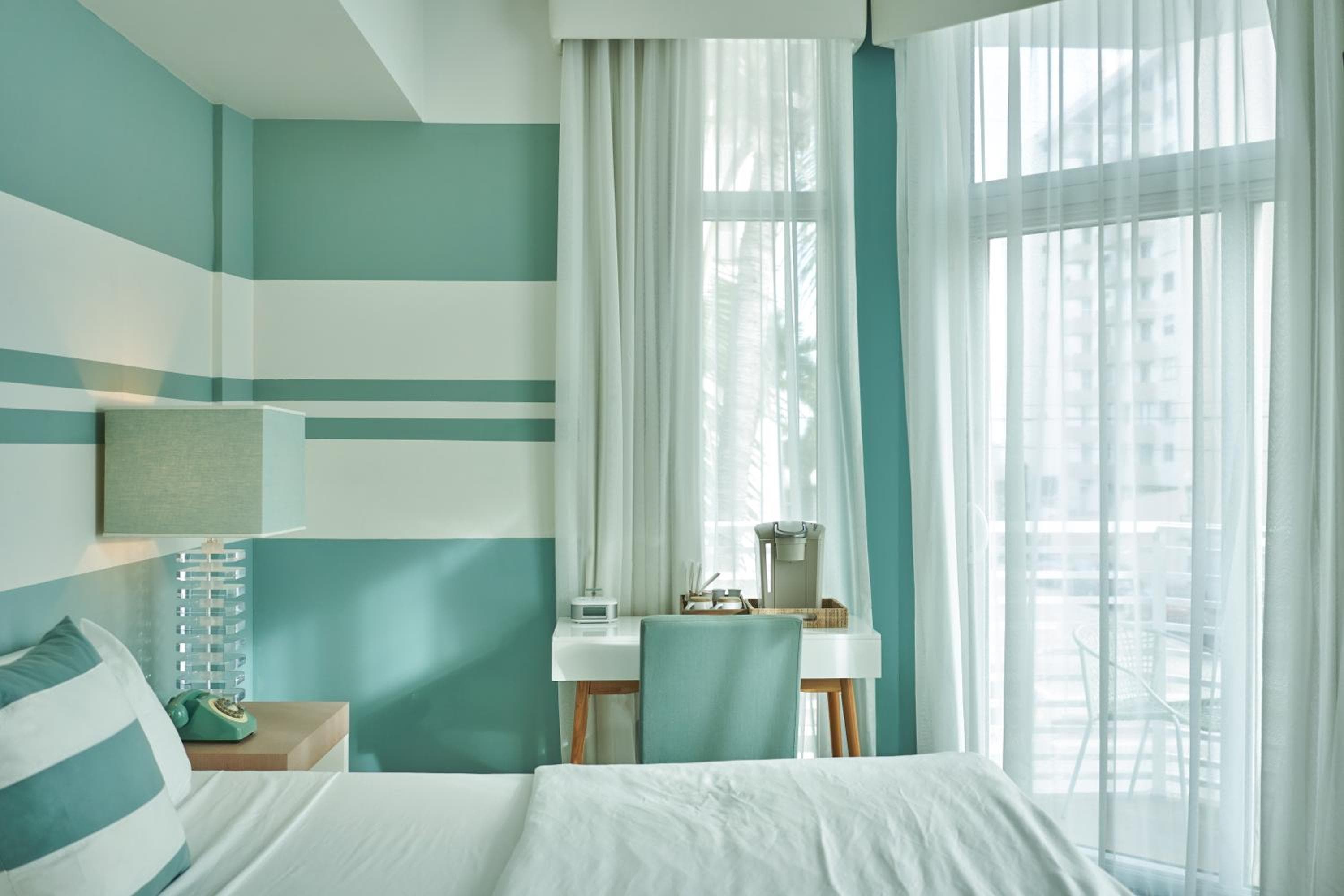 Grand Partial Ocean View King room photo
