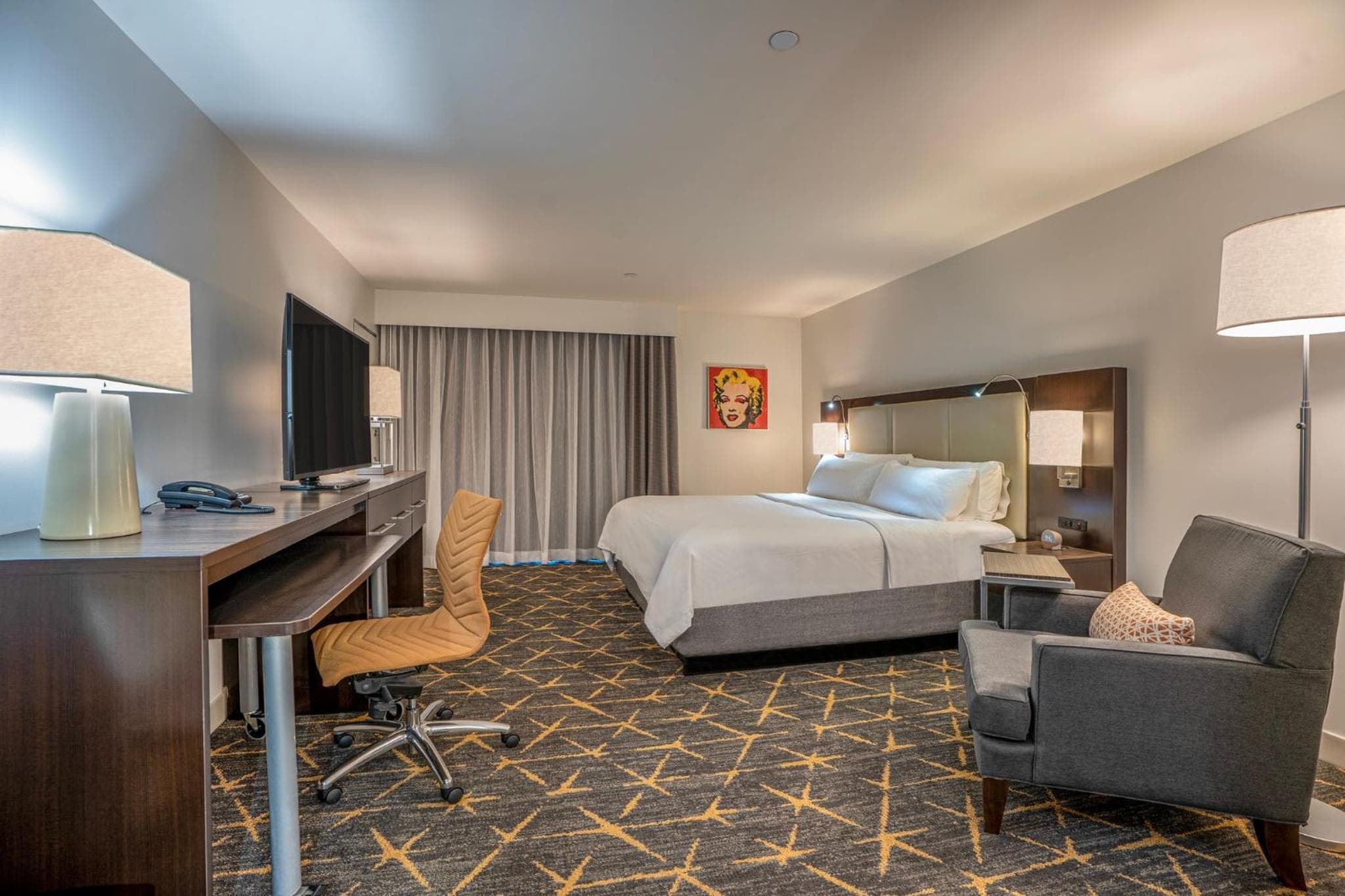 Standard King Room with City View room photo