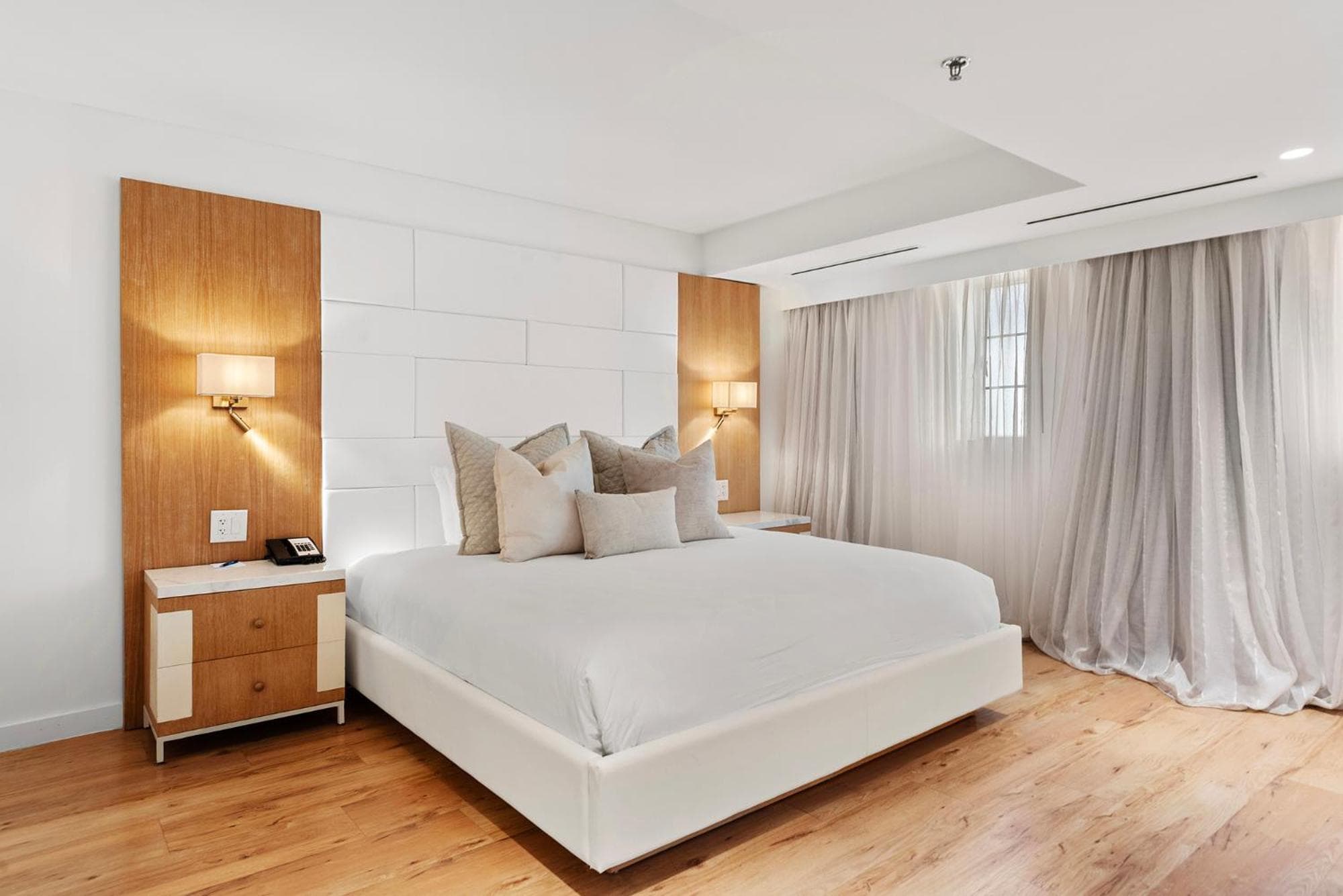 Modern Superior room photo