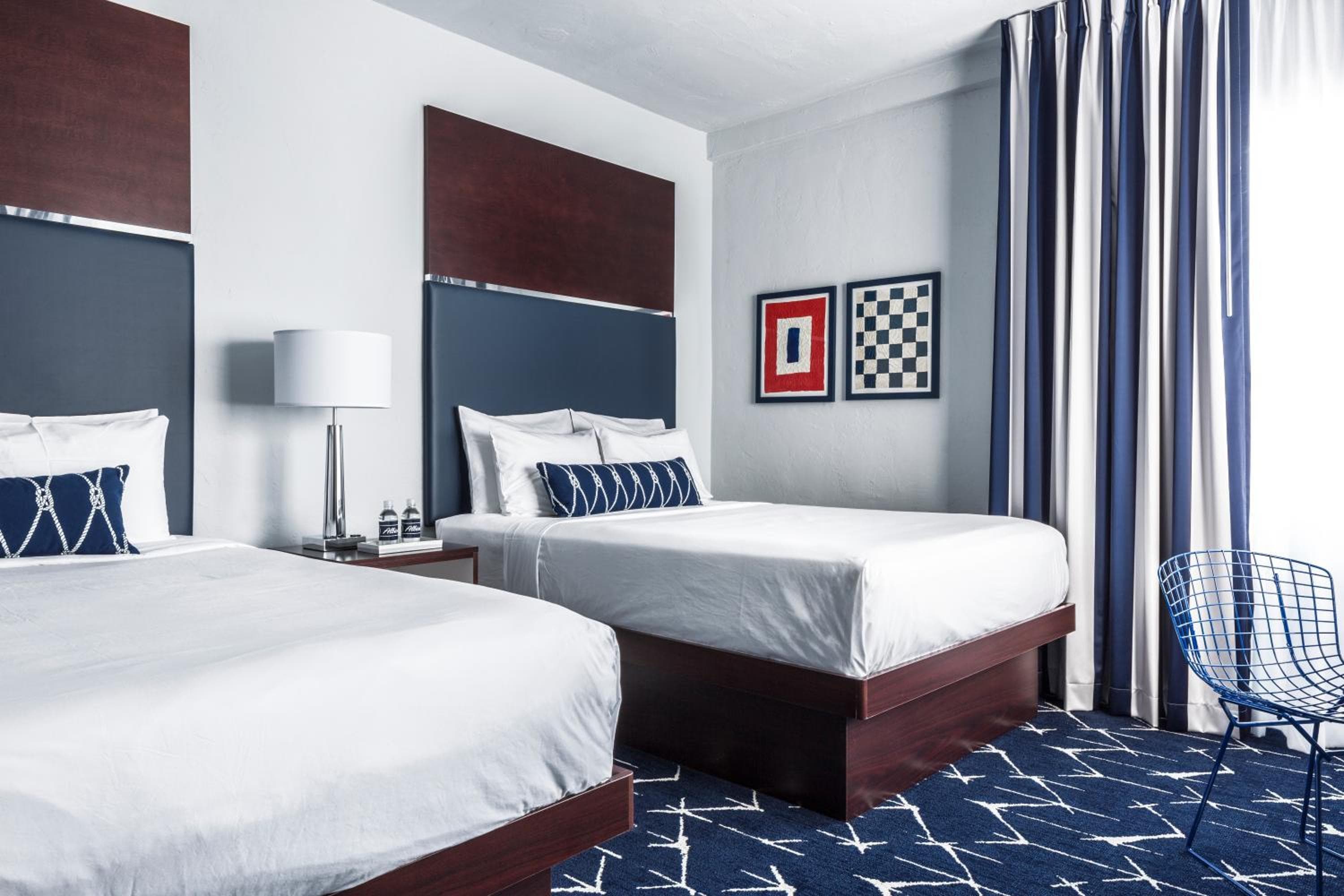 Deluxe Queen Room with Two Queen Beds room photo