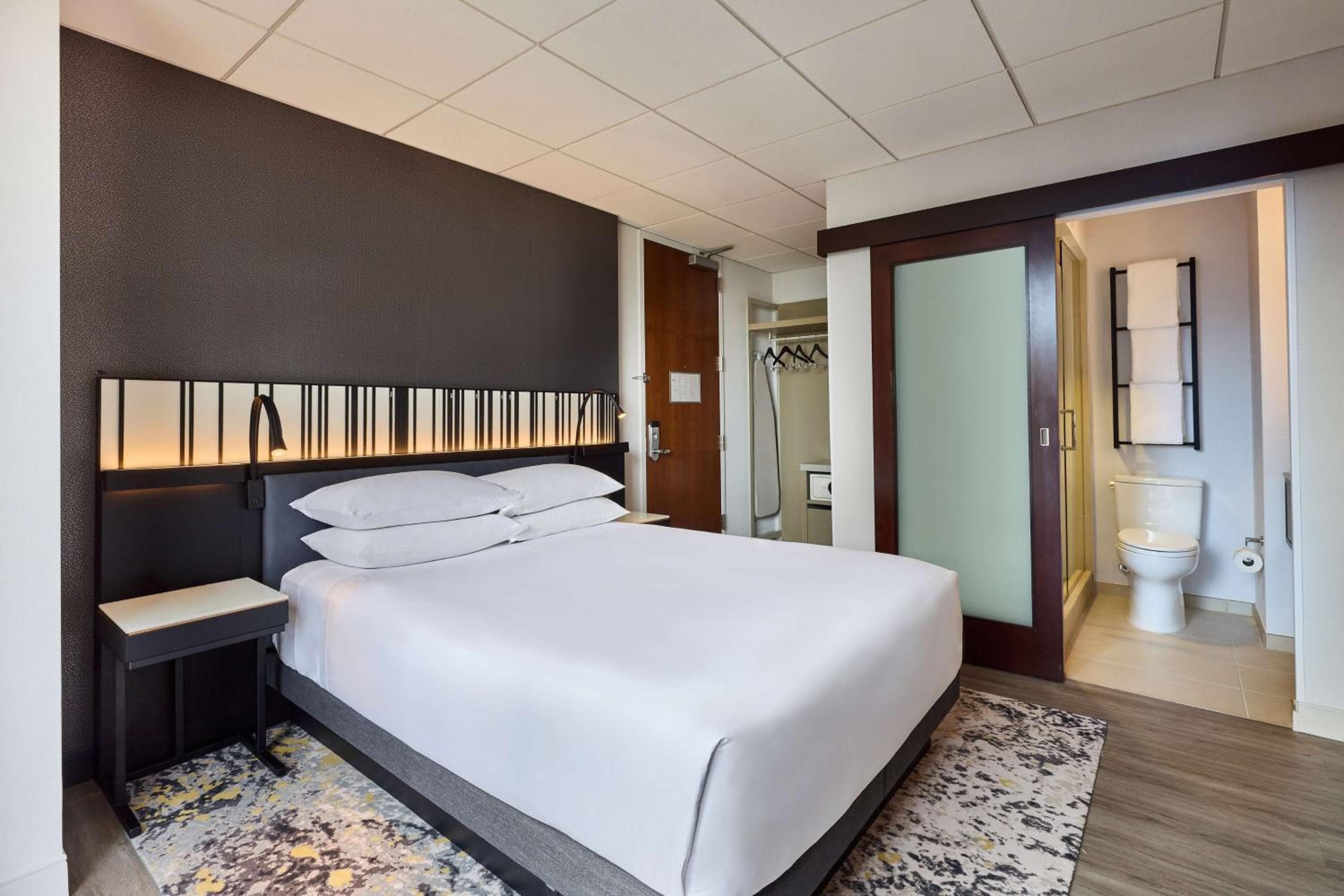 Queen Room room photo
