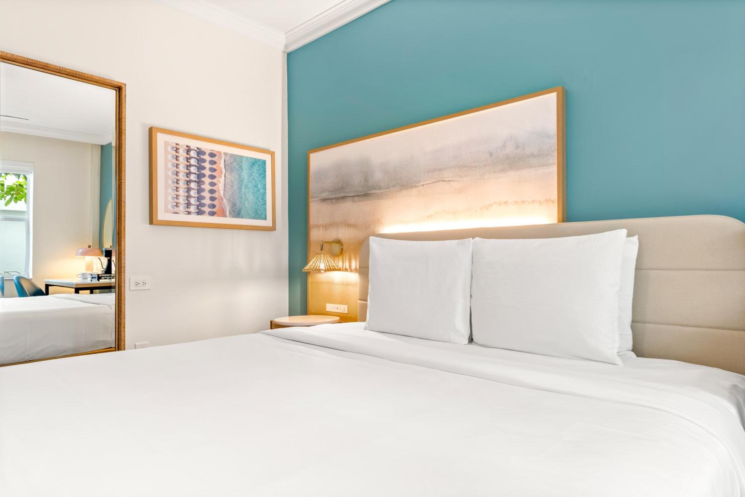 King Suite - Disability Access room photo