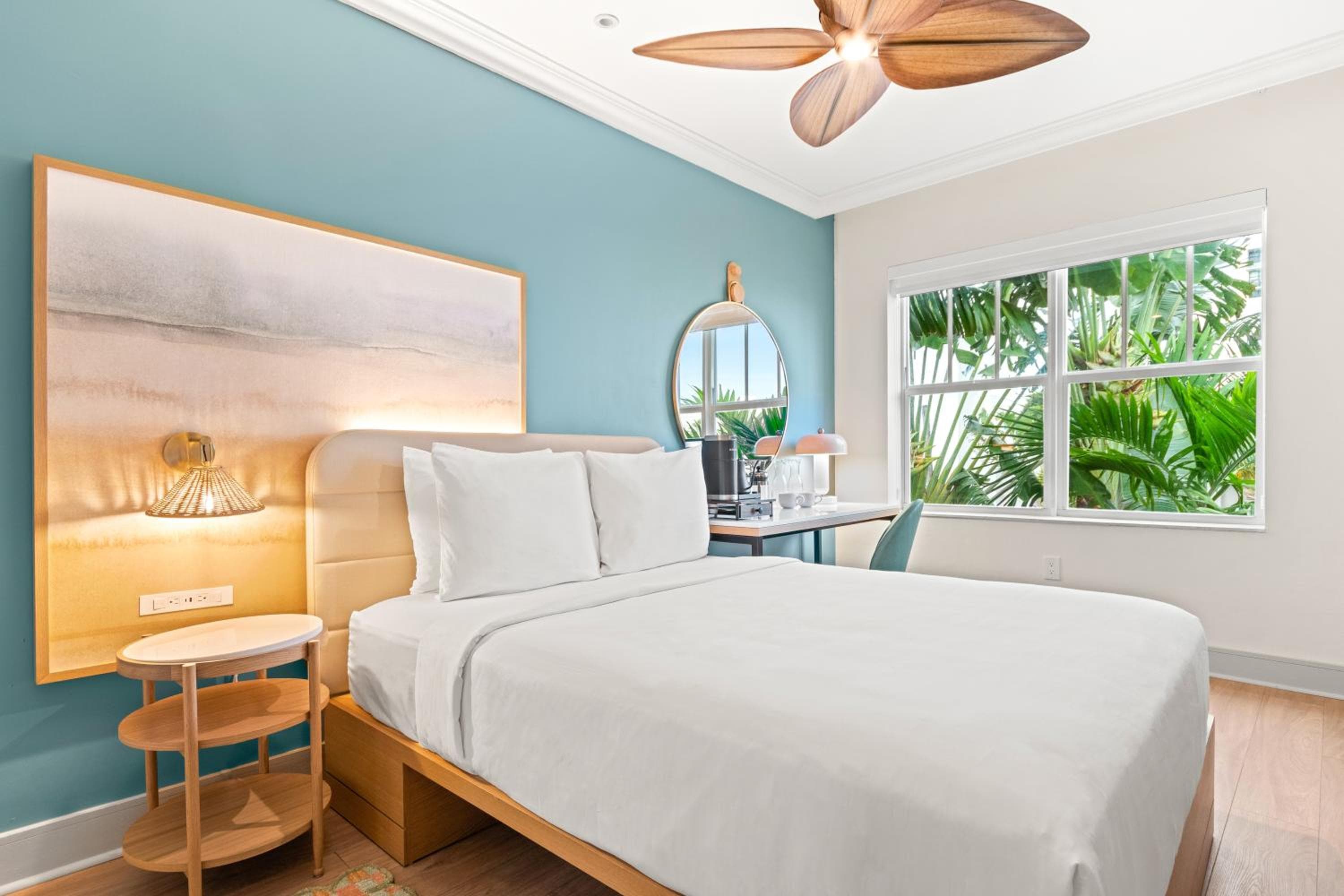 Queen Suite room photo