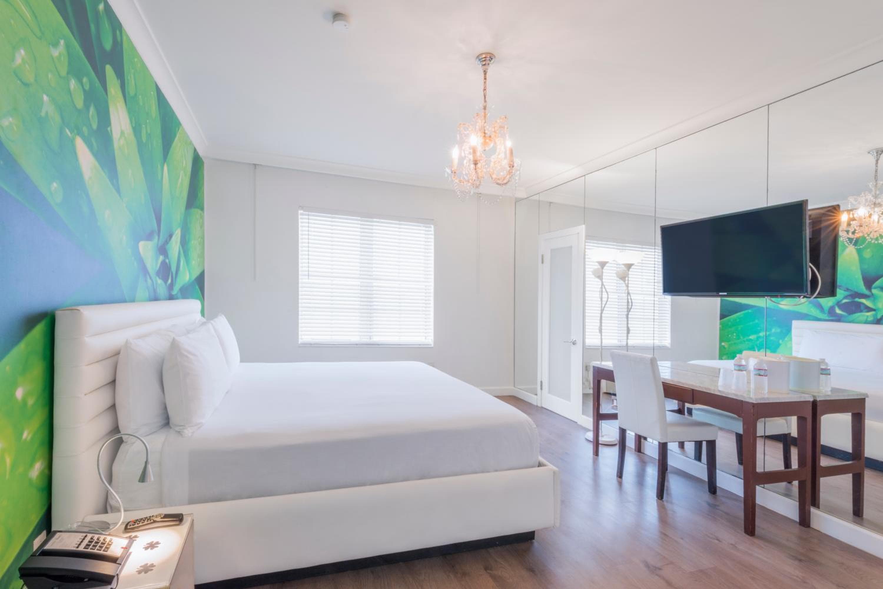 Traditional King Room room photo