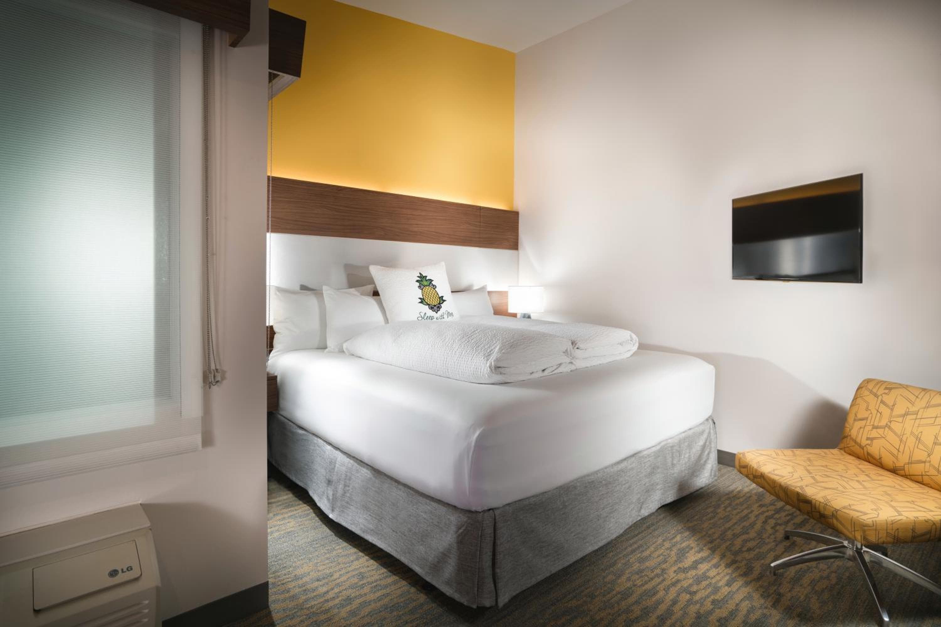 Z King room photo