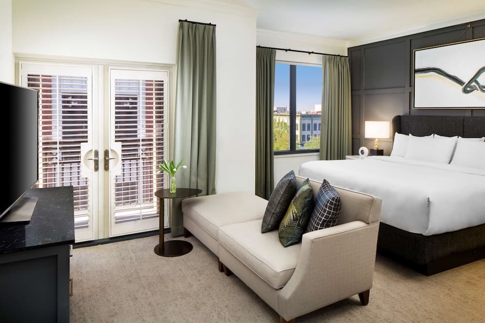 Andaz Deluxe Loft room photo