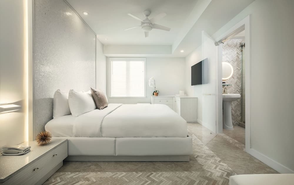 Room, 1 King Bed (Cardozo) room photo