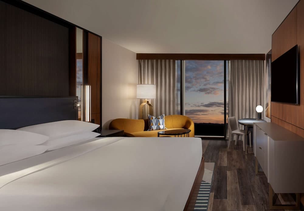 Room, 1 King Bed (Gulch View) room photo