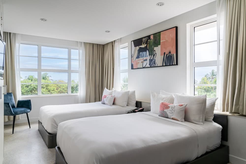 Oceanfront Room - 2 Double Beds room photo