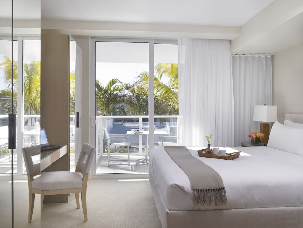 Standard Room, 1 King Bed, City View (King Standard Suite) room photo