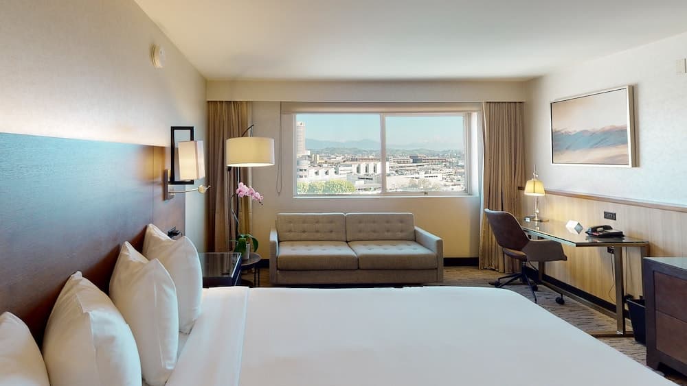 Premium Room, 1 King Bed (Premium Executive King) room photo