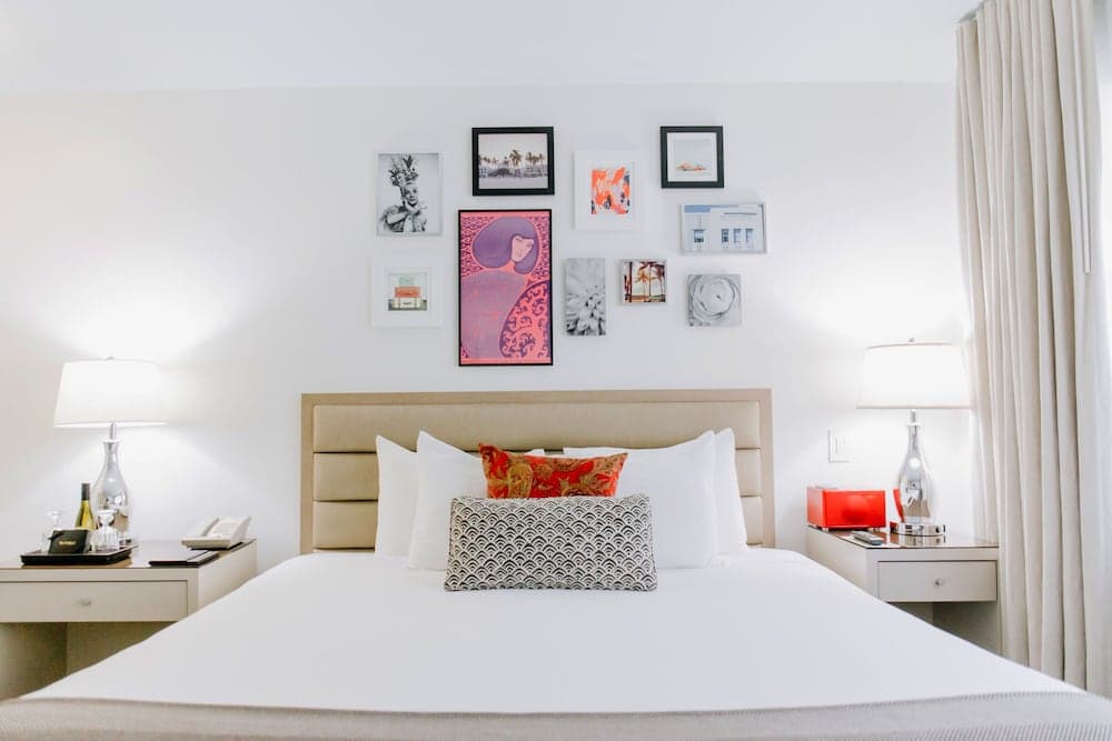 Comfort Room, 1 King Bed room photo