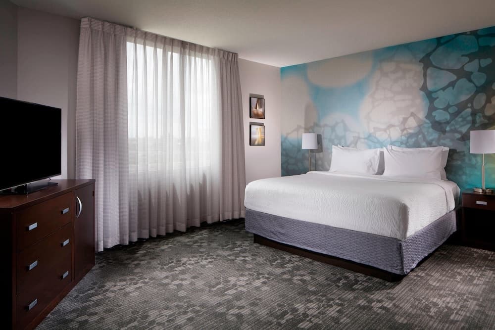 Suite, 1 Bedroom room photo