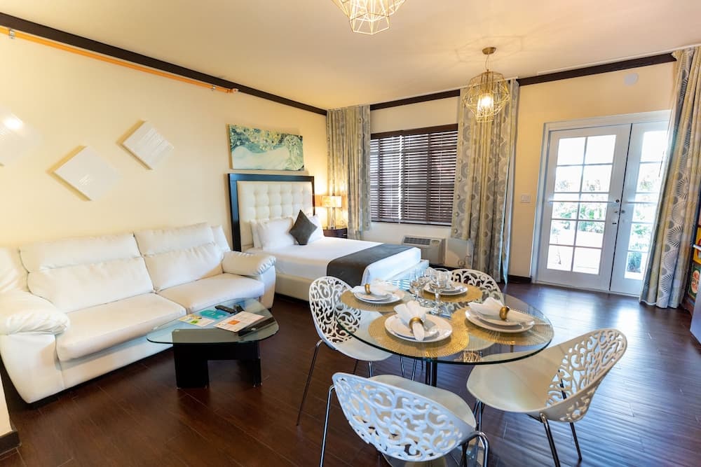 Accessible Studio Queen room photo