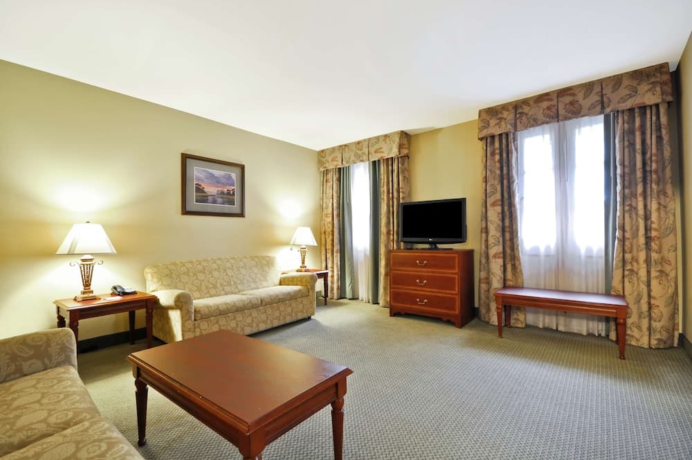 Suite, 2 Queen Beds room photo