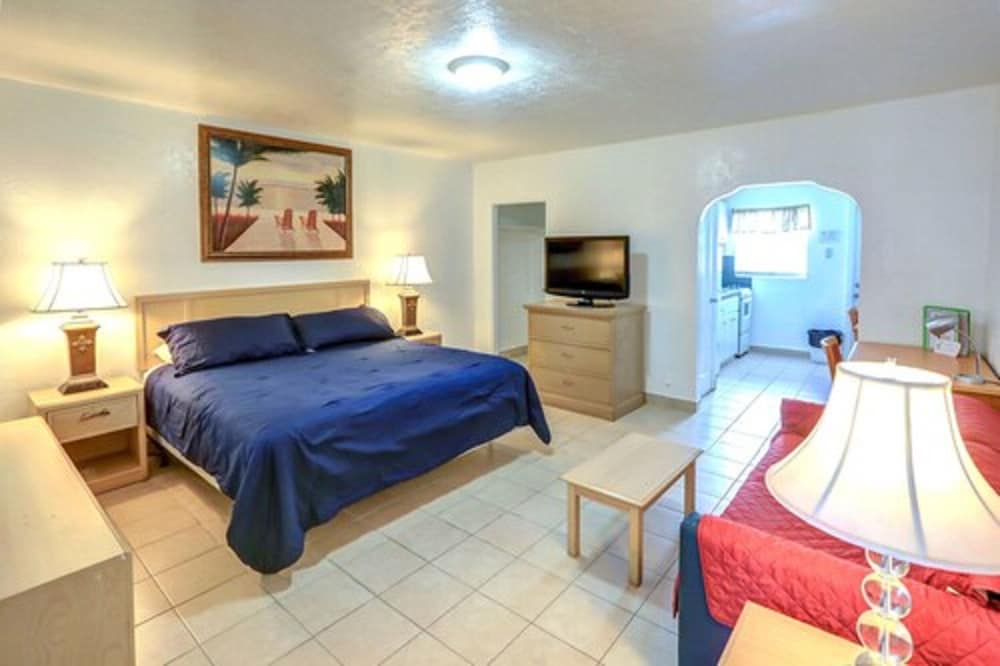 Standard Room, 1 Queen Bed room photo