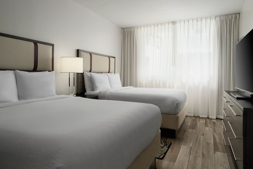 Suite, 1 Bedroom (Hearing Accessible) room photo