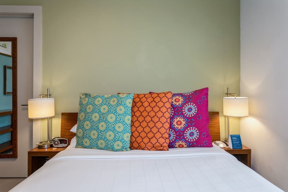 Queen Room (Self Check-in) room photo