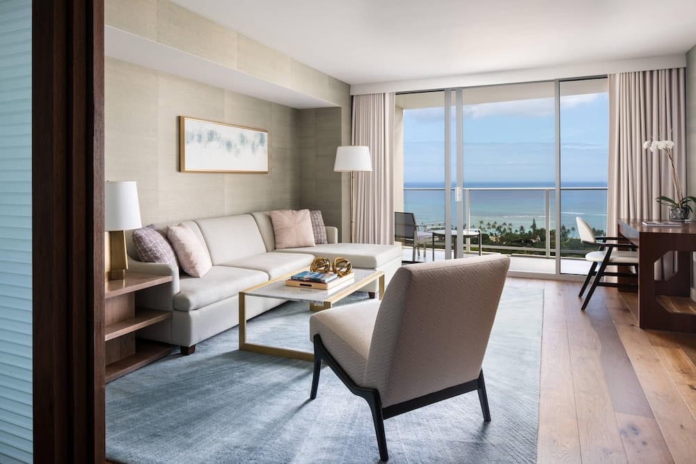 Grand Room, 1 King Bed with Sofa bed, Ocean View room photo