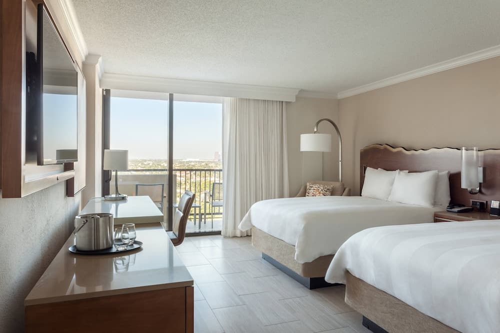 Deluxe Room, 2 Double Beds (Balcony) room photo