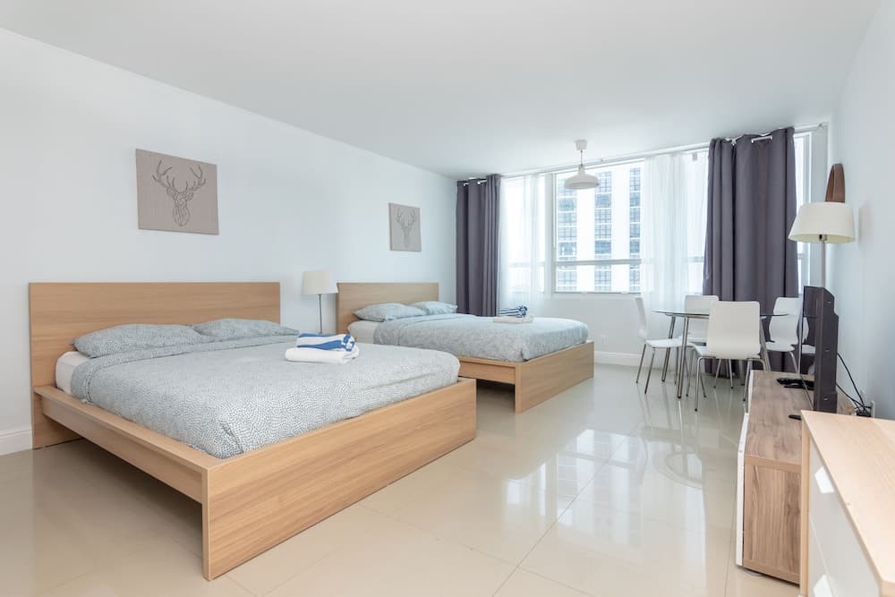 Junior Studio Suite room photo