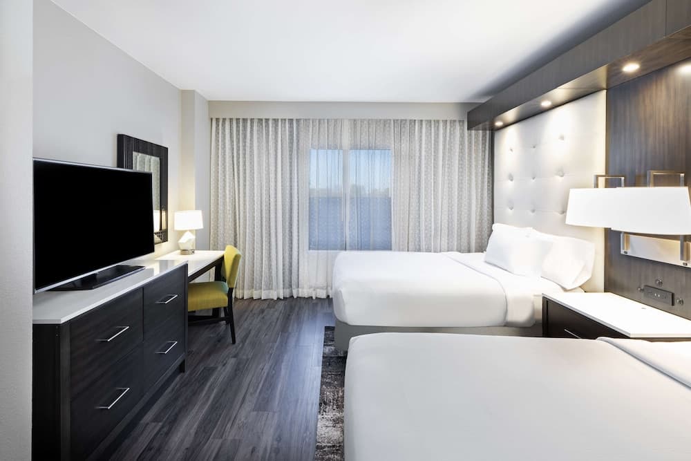 Two Queens Suite room photo