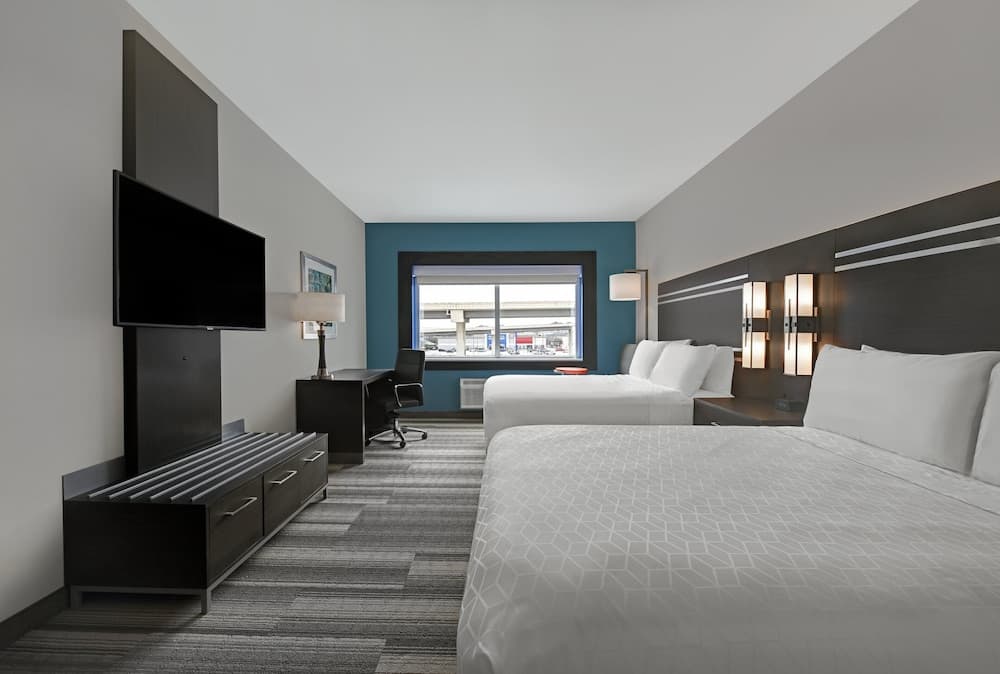 Standard Room, 2 Queen Beds, Accessible Bathtub (Communications) room photo