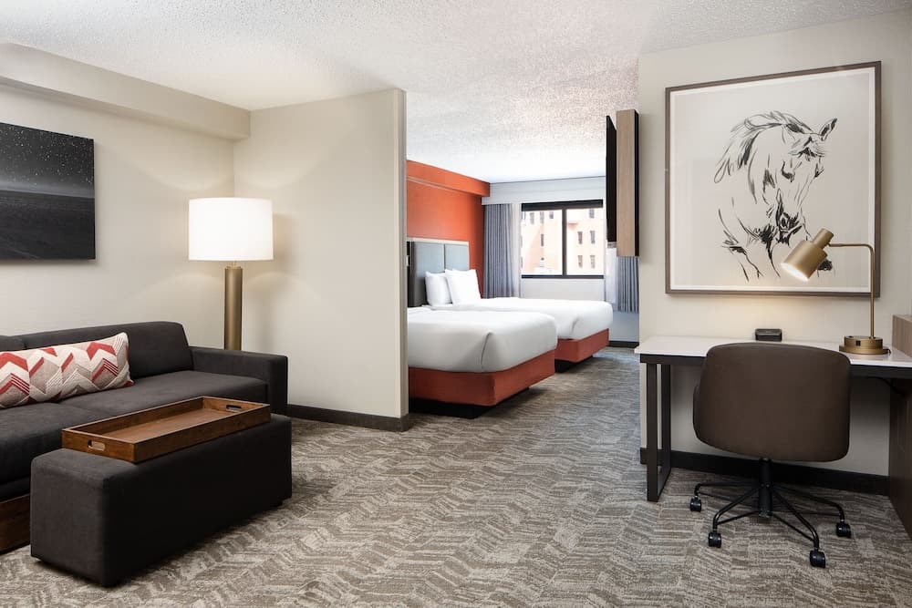 Suite, Multiple Beds, City View room photo