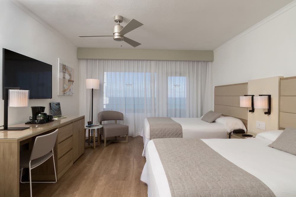 Deluxe Room, Partial Ocean View (Double Beds) room photo