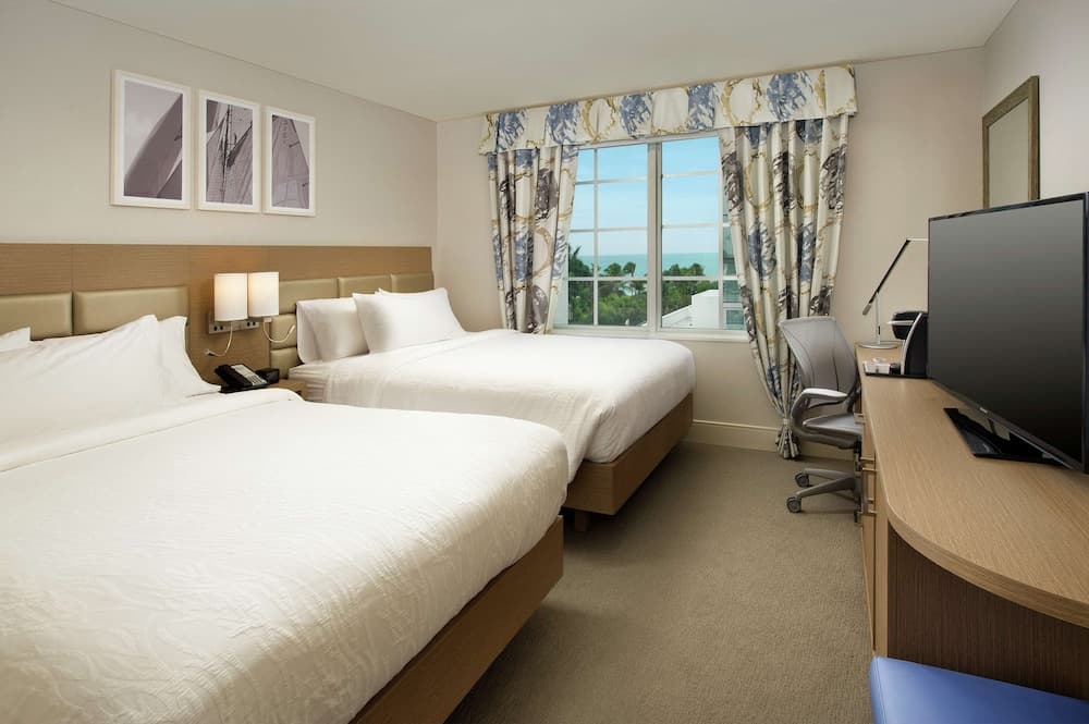 Room, 2 Queen Beds, Accessible (Roll-In Shower) room photo