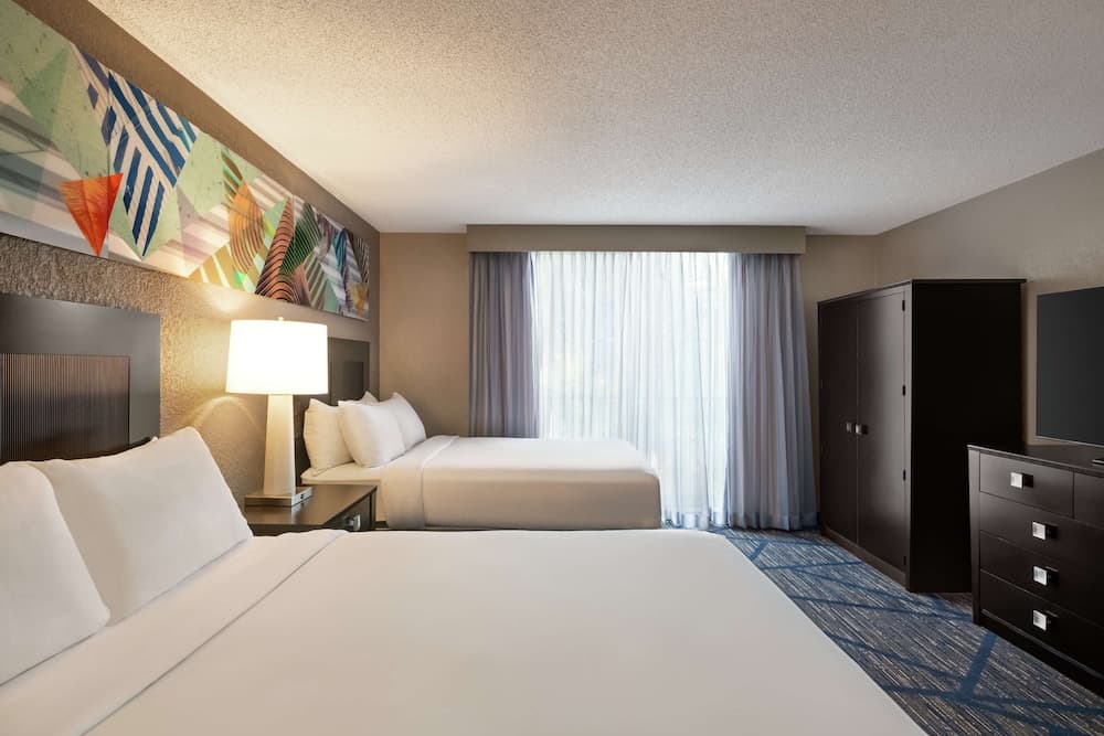 Suite, 2 Queen Beds room photo
