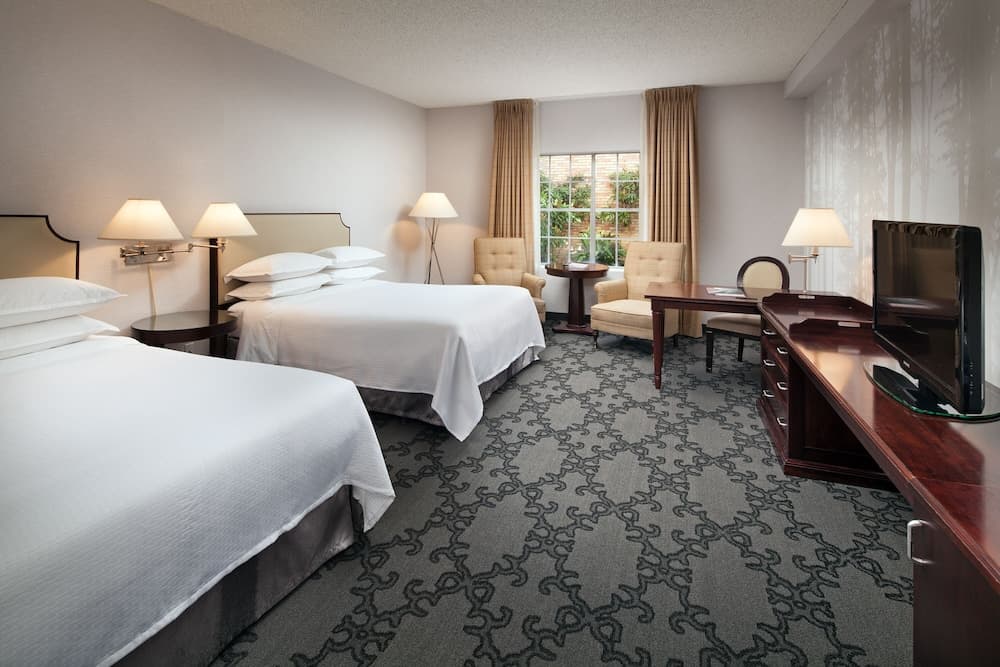 Deluxe Room, 2 Queen Beds, Interior View room photo