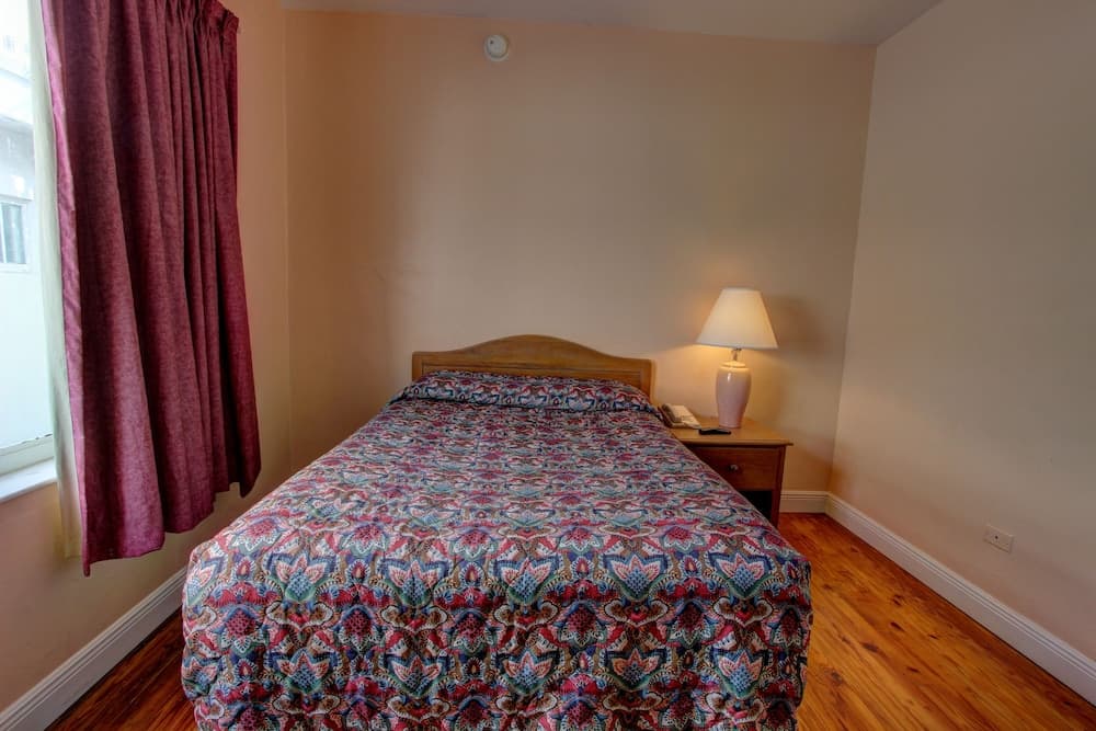 Standard One Bed room photo