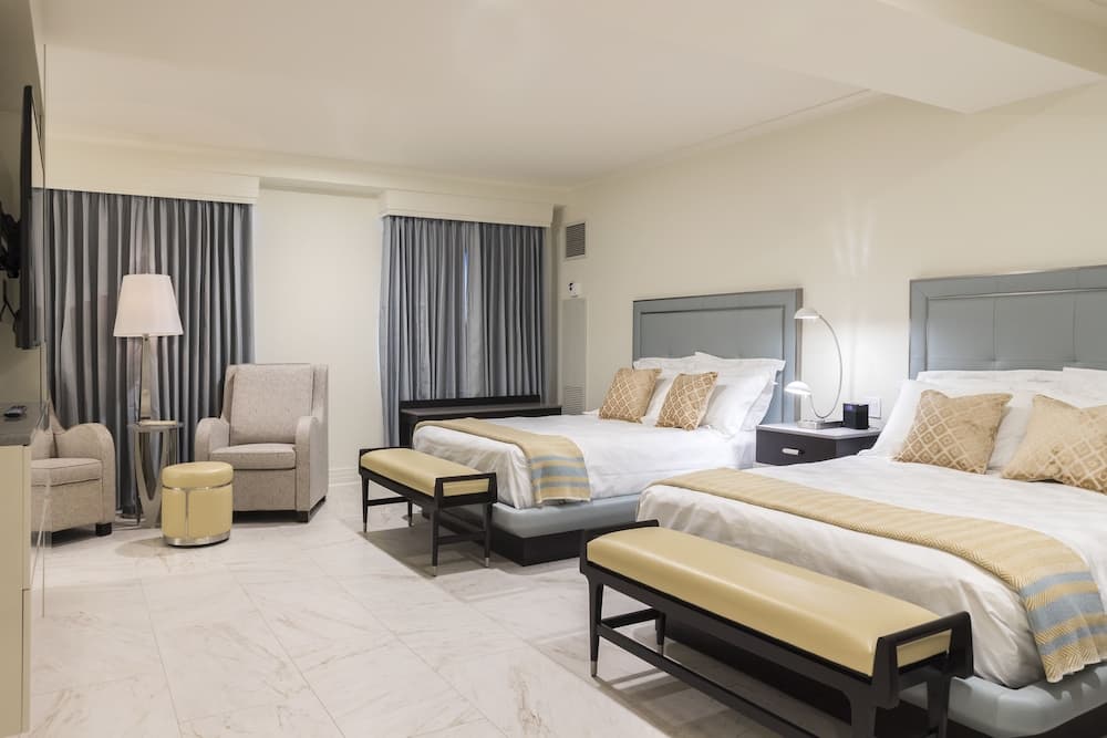 Deluxe Room, 2 Queen Beds room photo