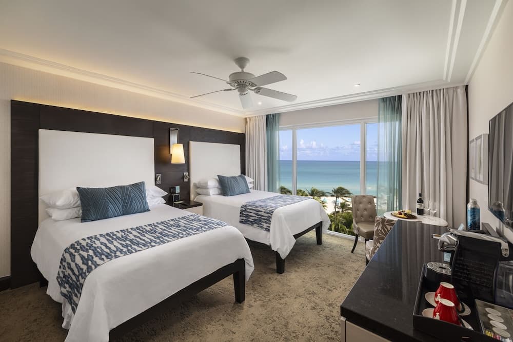 Room, 2 Double Beds, Ocean View room photo