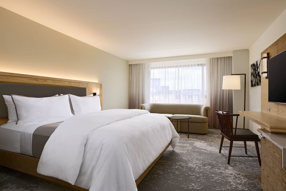 Traditional Room, 1 King Bed with Sofa bed room photo