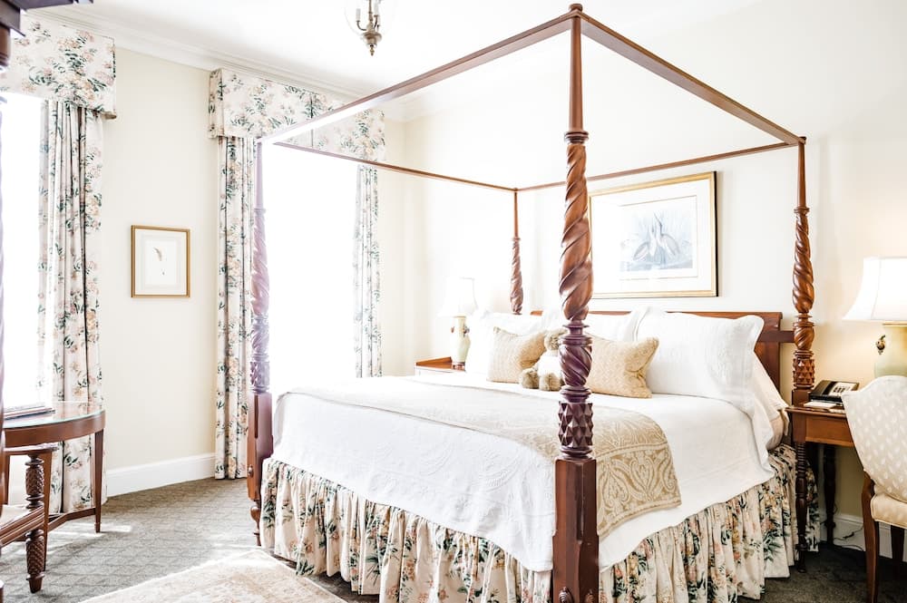 Piazza Room, 1 King Bed room photo