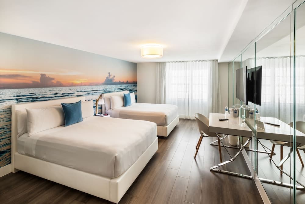Deluxe Room, 2 Queen Beds room photo