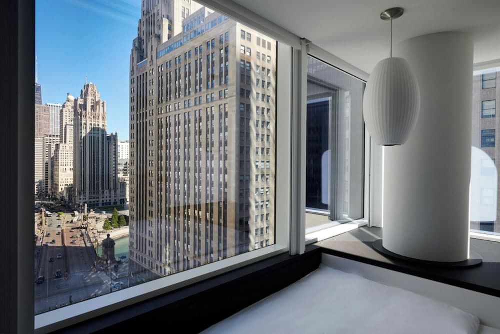 Premium Room, 1 King Bed (View) room photo