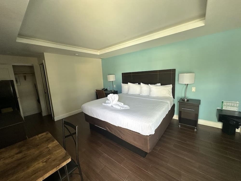 Traditional Room room photo