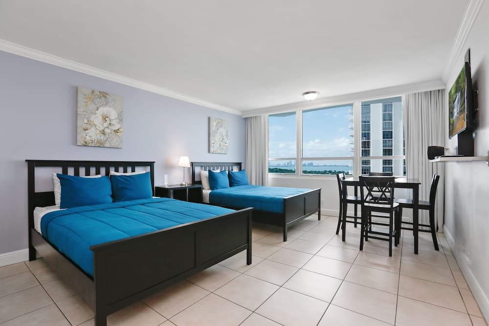 Exclusive Suite, City View room photo