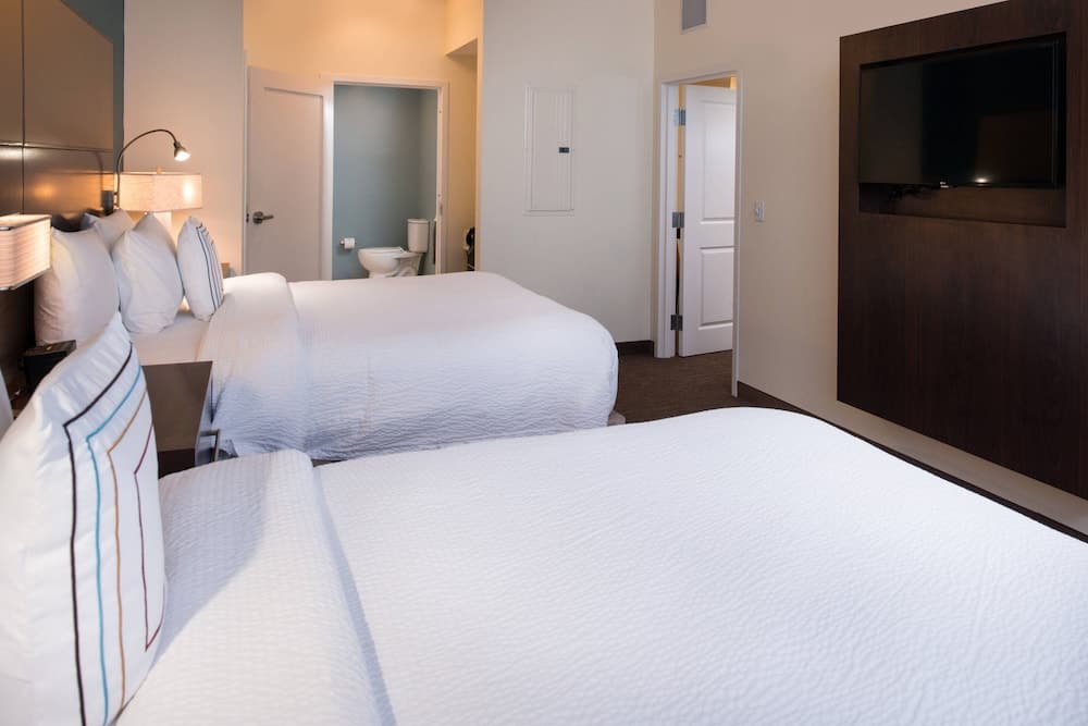 Suite, 1 Bedroom room photo
