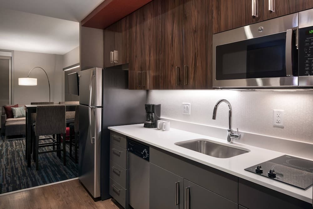 Studio Suite, Multiple Beds (Mobility Accessible, Roll-In Shower) room photo