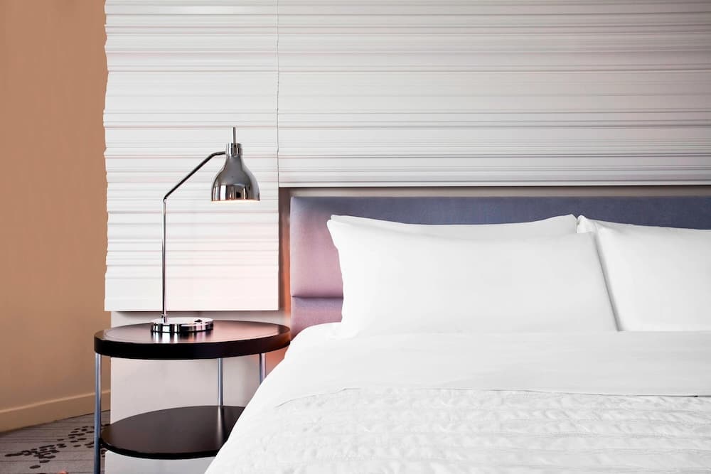 Classic Room, 2 Queen Beds (Mobility Accessible, Roll-in Shower) room photo