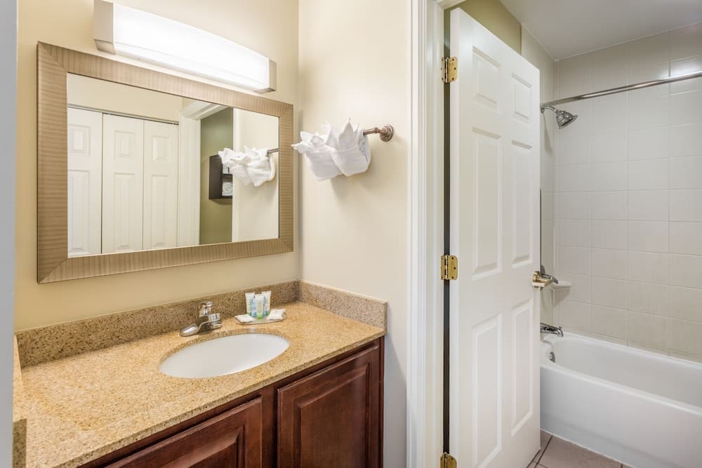 Suite, 1 Bedroom, Kitchen, City View (2 Full Beds) room photo