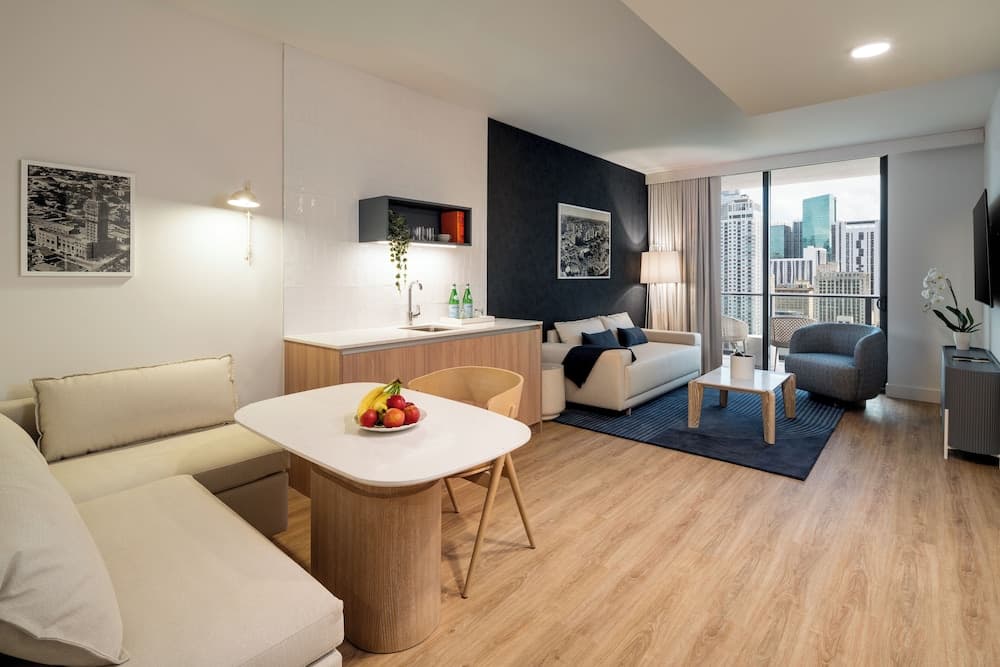 Cityview One Bedroom Suite with Two Beds room photo
