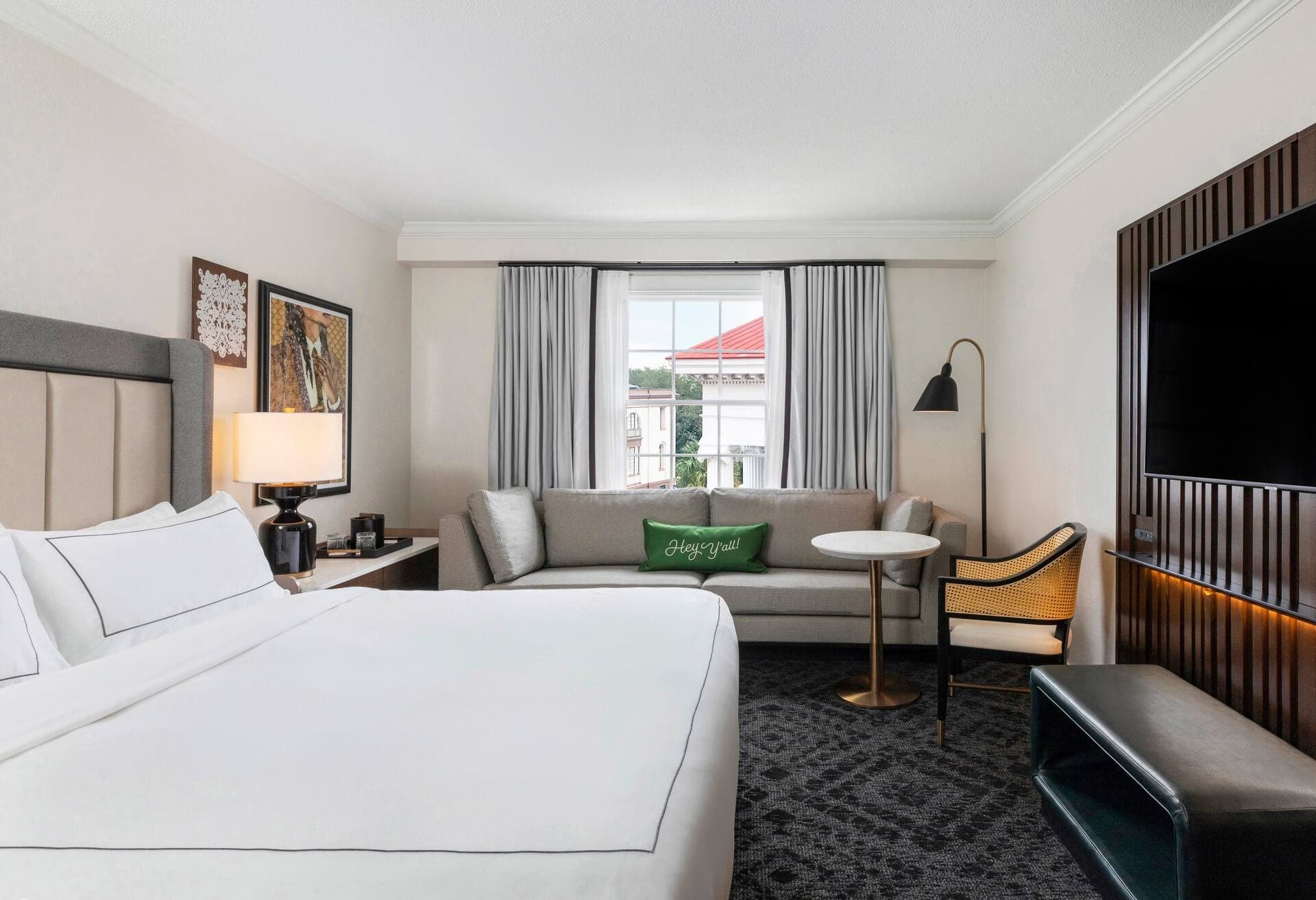1 King Bed room photo