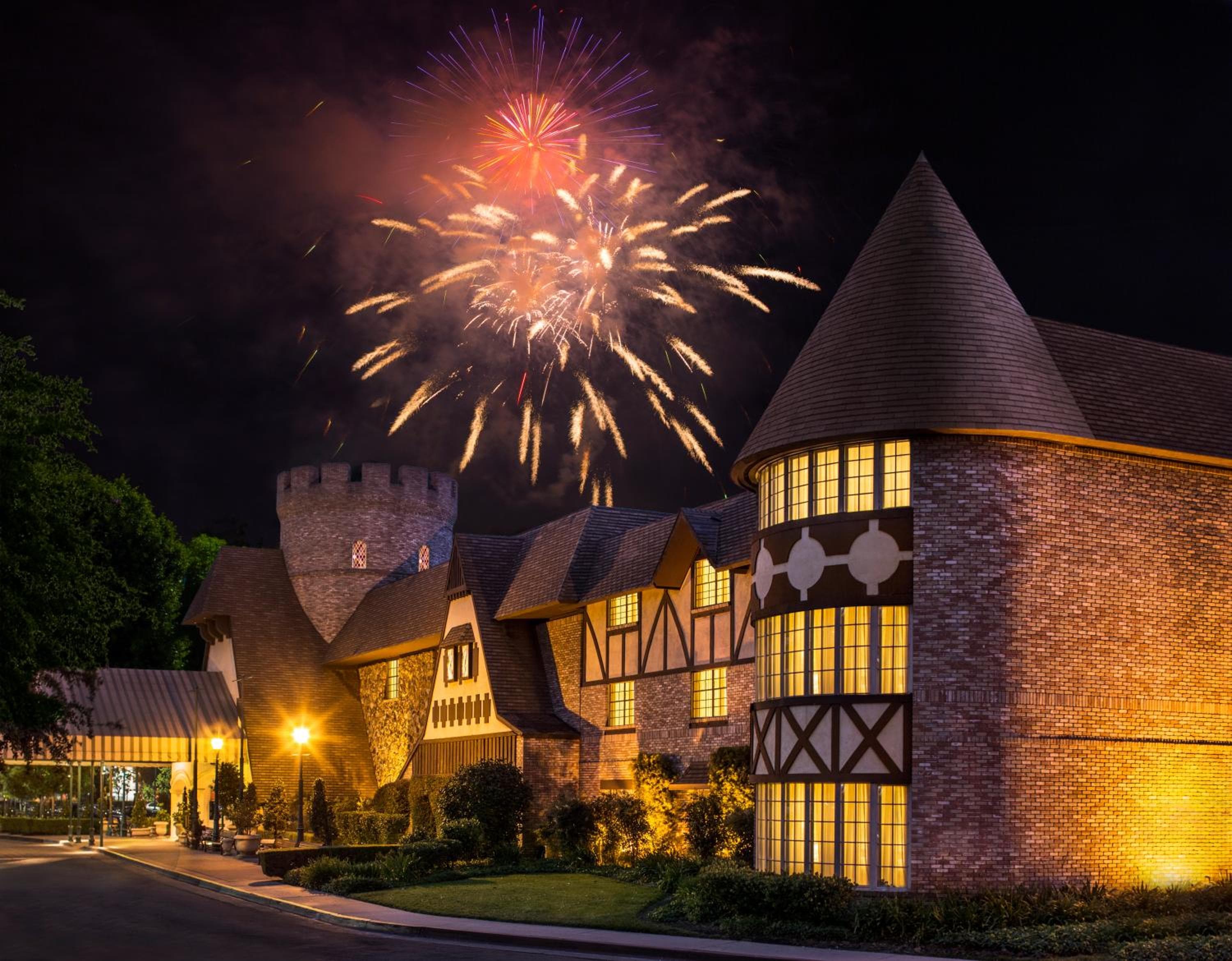 Anaheim Majestic Garden Hotel in Anaheim