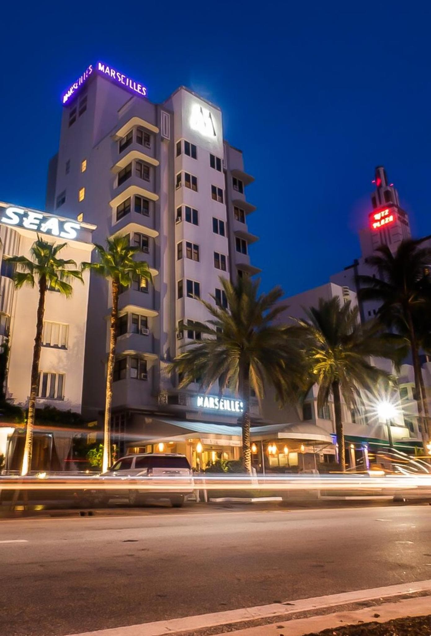 Marseilles Beachfront Hotel
